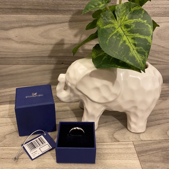 Swarovski Jewelry - SWAROVSKI Curly Ring, Rhodium Plated